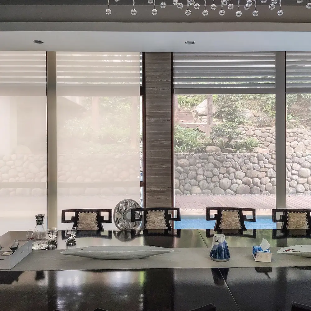 Modern Cordless Solar Shades for Clear Views